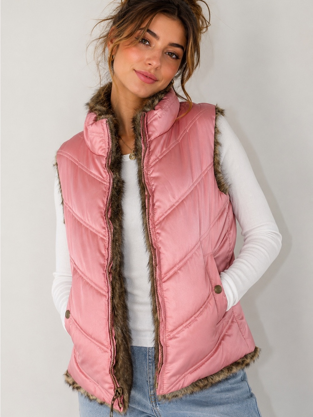 GAP reversible Pink Quilted Puffer Vest with Faux Fur Trim woman small Y2K